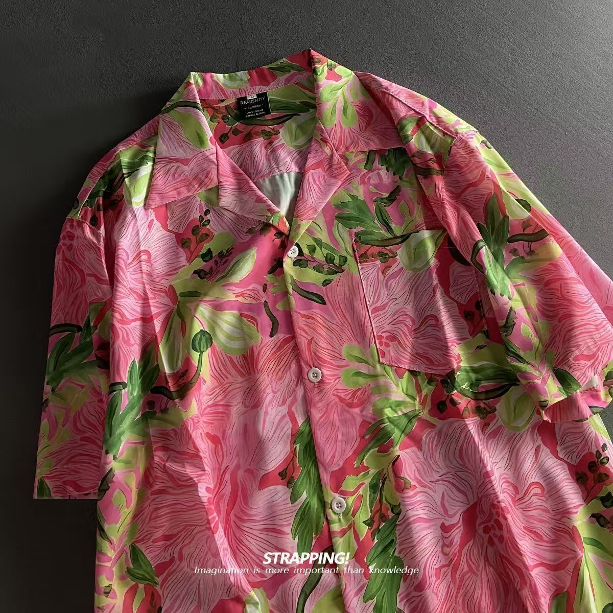Summer Clothing H&M - Rosa graffiti floral gola cubana camisas