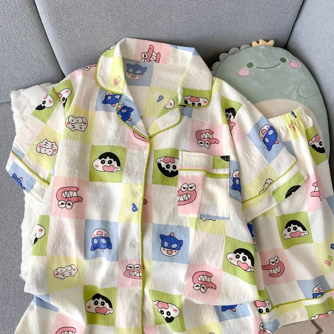 Pijamas Kawaii Crayon Shin-Cha - Summer Away Clothing avaliação e preço